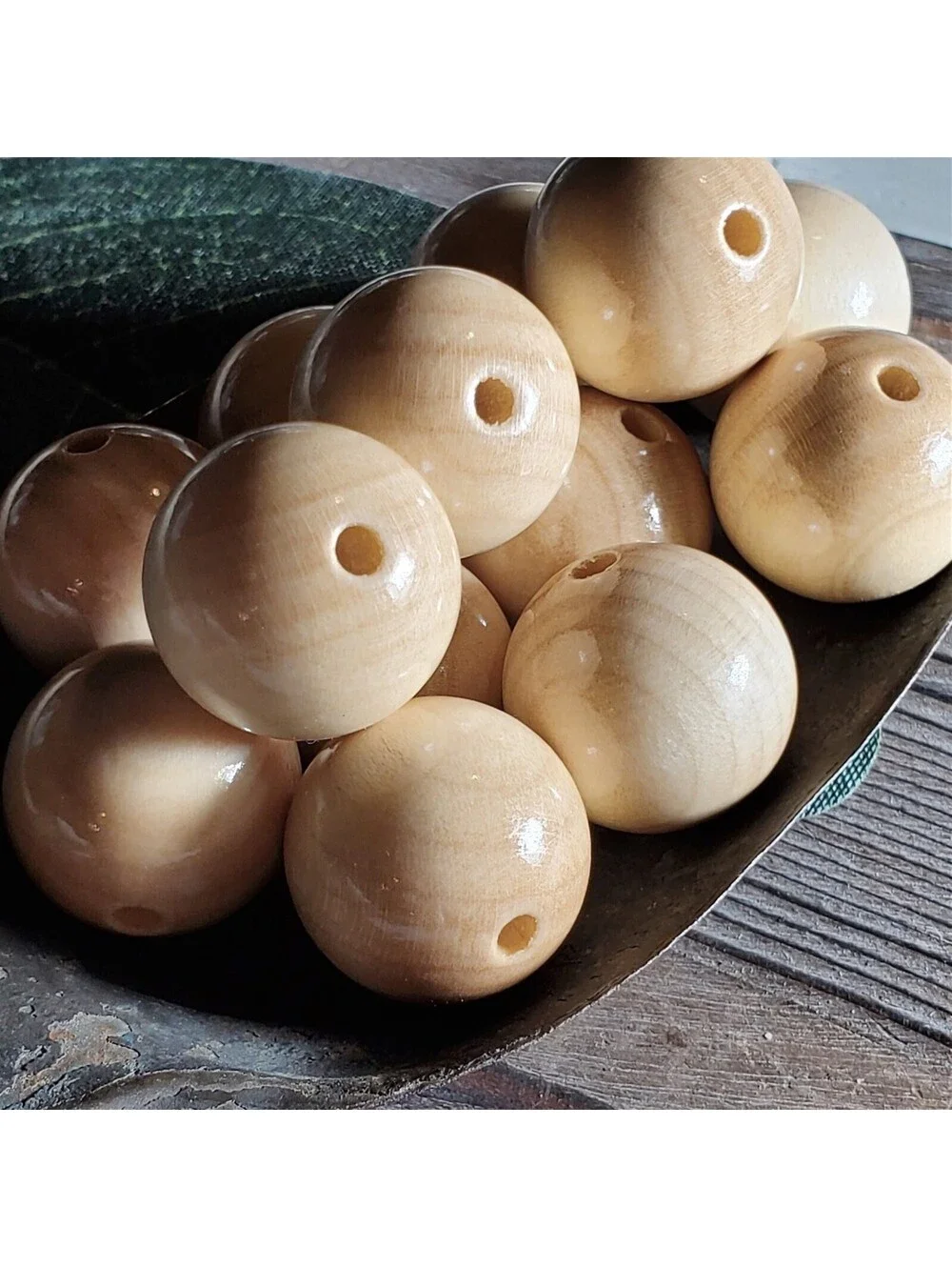 Vintage Japanese Lacquered Natural Color 20mm Round Wood Beads 6pcs